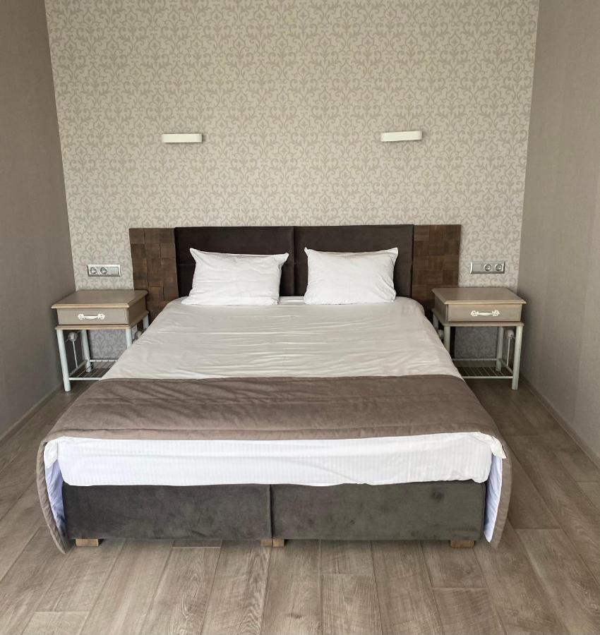 Pallada Hotel Ternopil Ngoại thất bức ảnh