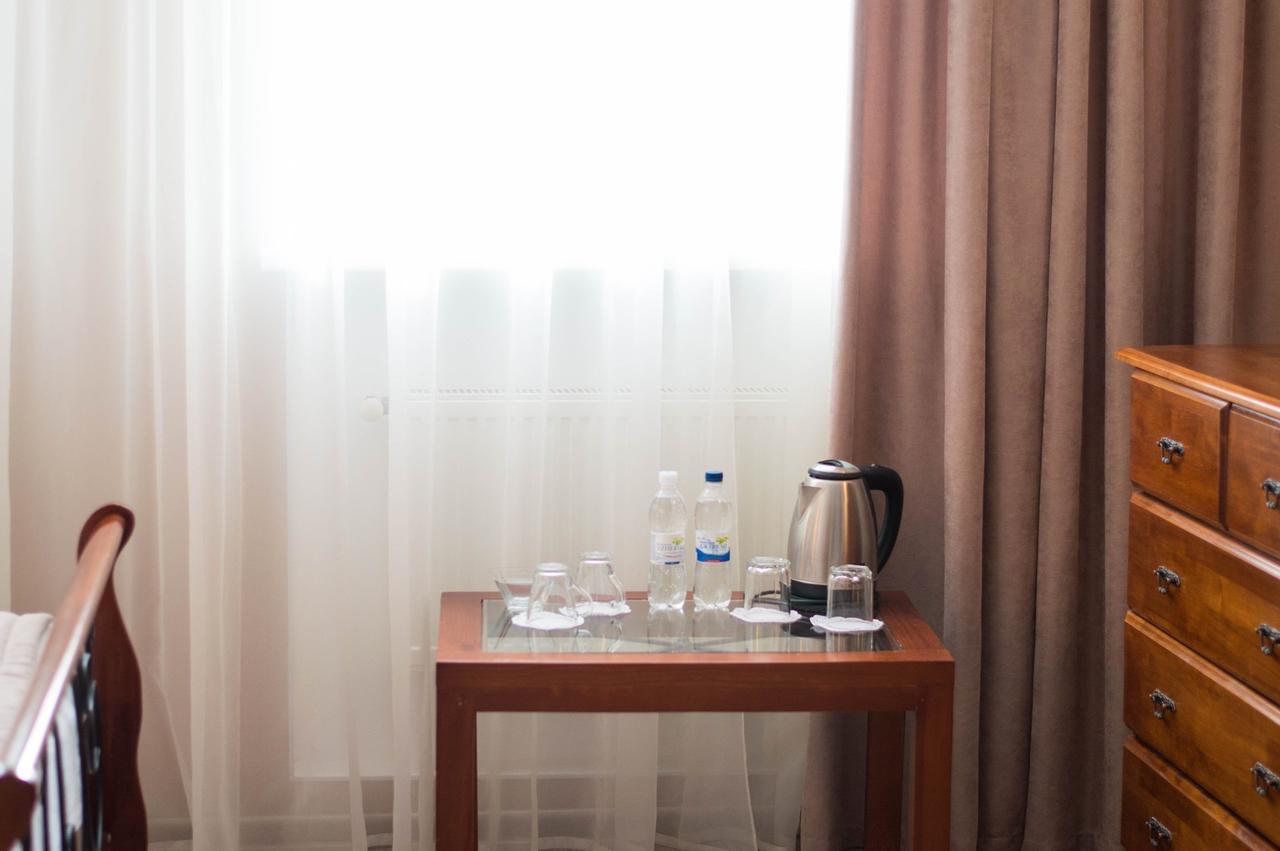 Pallada Hotel Ternopil Ngoại thất bức ảnh