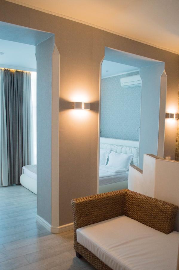 Pallada Hotel Ternopil Ngoại thất bức ảnh