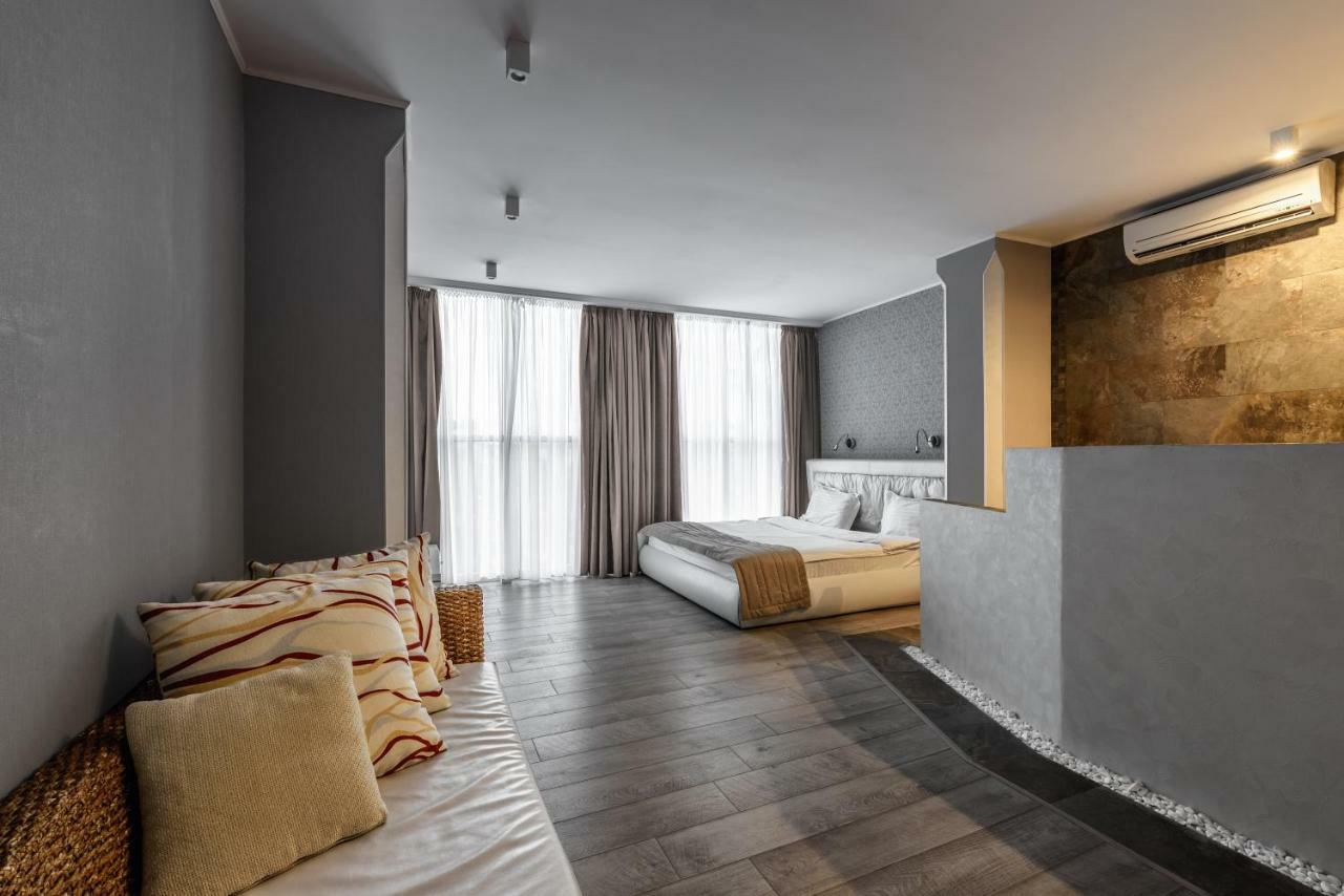 Pallada Hotel Ternopil Ngoại thất bức ảnh